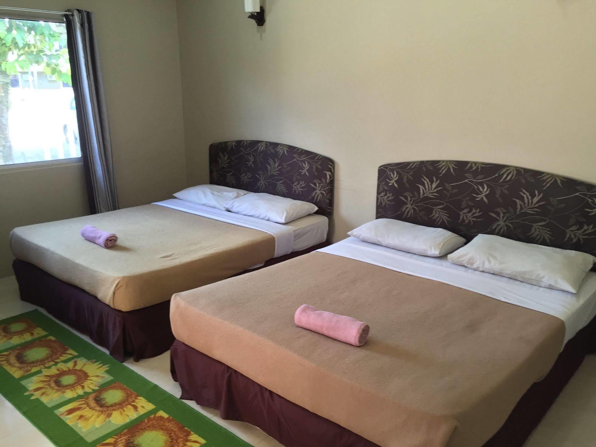 Sandy Beach Resort By Casa Loma Pantai Cenang  Esterno foto